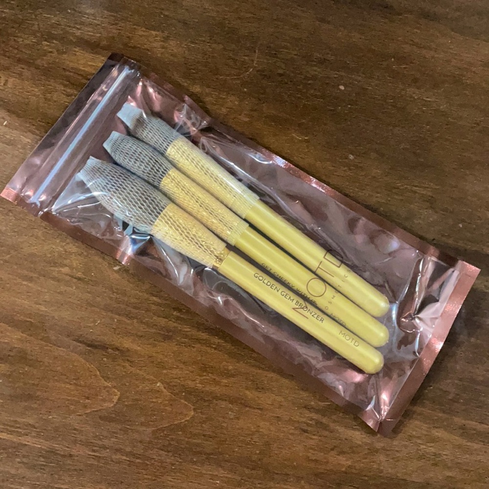 MOTD Cosmetics Makeup Brushes